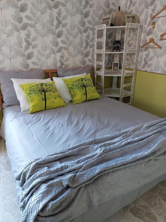 Bed And Breakfast La Pecora Rosa Sant'Omero 外观 照片