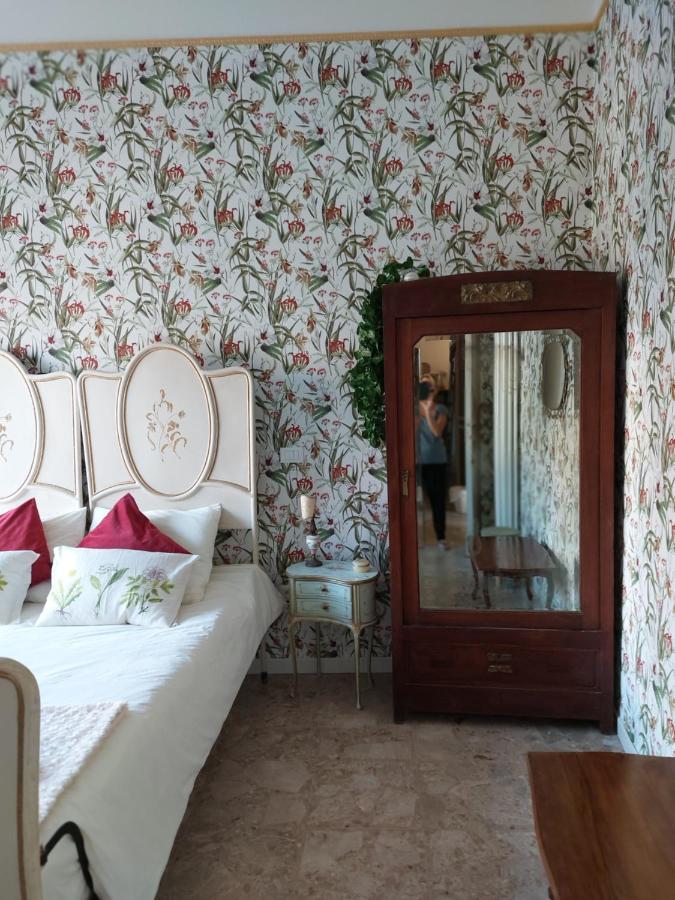 Bed And Breakfast La Pecora Rosa Sant'Omero 外观 照片