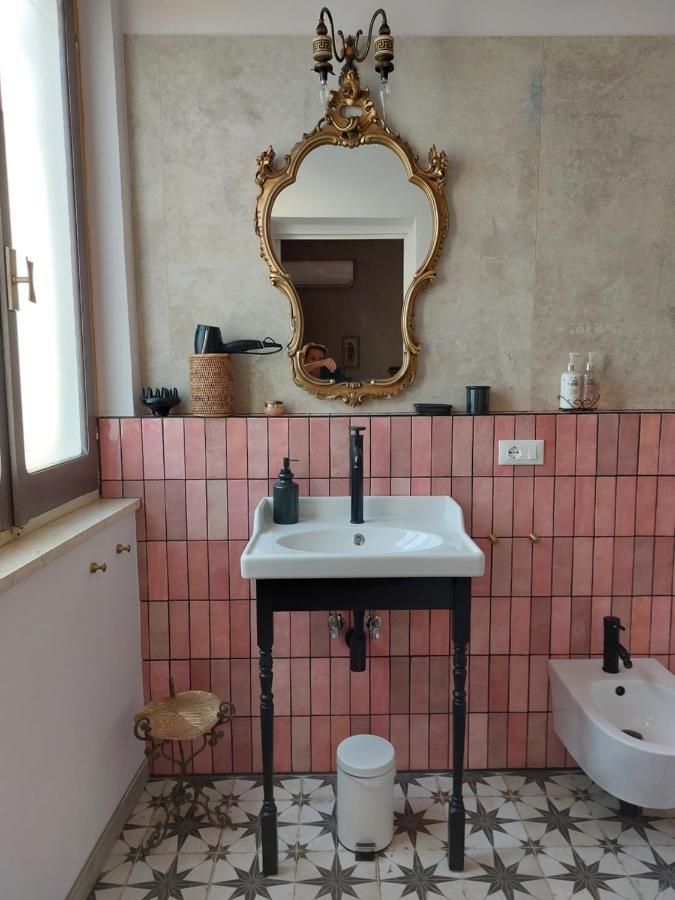 Bed And Breakfast La Pecora Rosa Sant'Omero 外观 照片