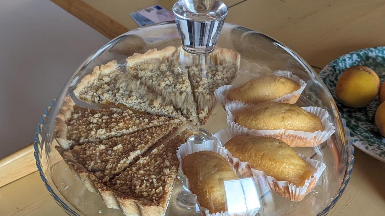 Bed And Breakfast La Pecora Rosa Sant'Omero 外观 照片